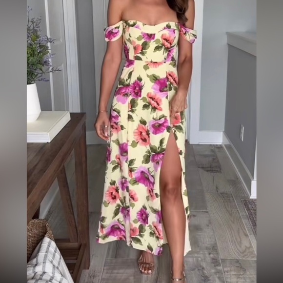 Abercrombie Camille Off Shoulder Dress - Picture 2 of 3